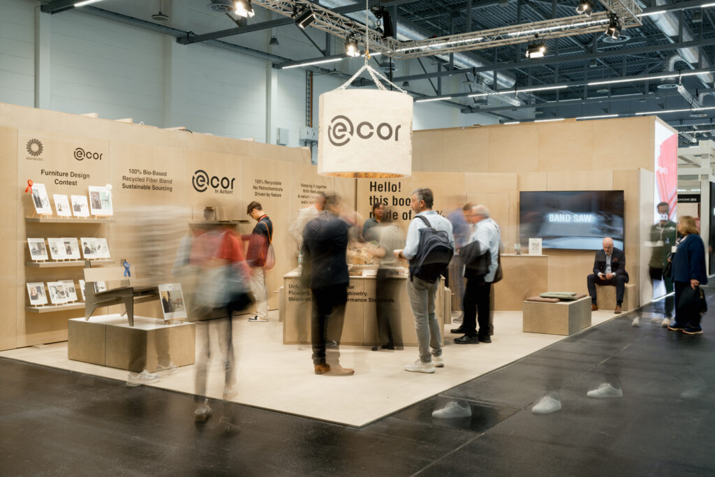 Team des Unternehmens bei einer Messe - Fotos Unternehmensfotografie