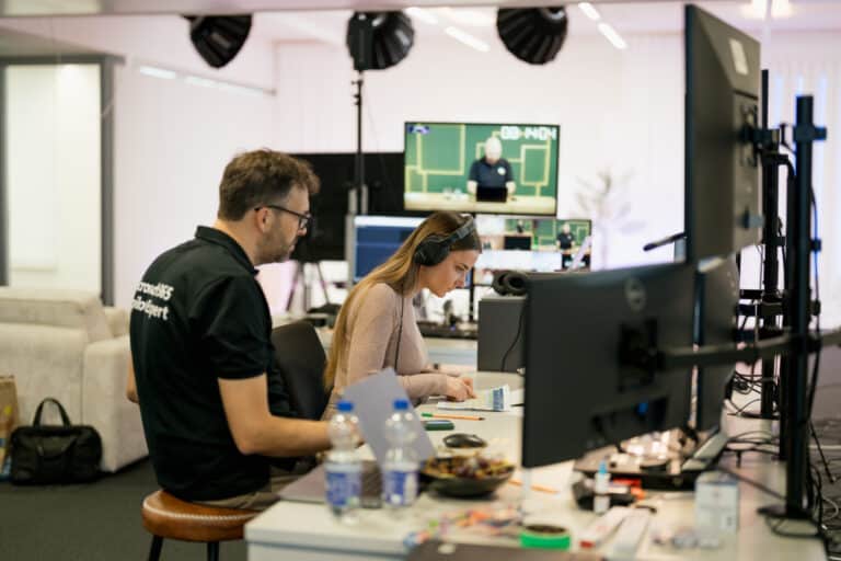 Willkommen bei Content-Fotograf 6 ai school 112025 TK308391 e1779871534798