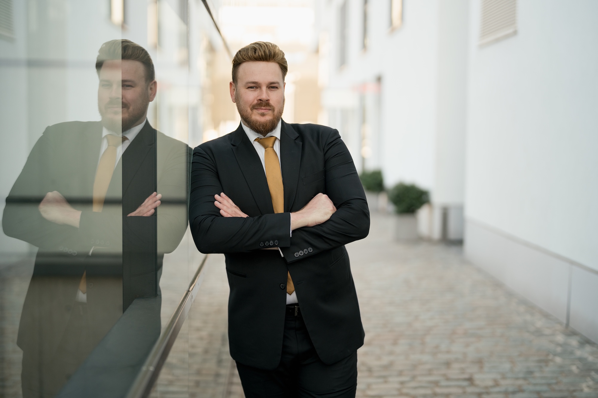 Kleidung beim Business-Fotoshooting: 5 Tipps für ein Ergebnis, das wirklich überzeugt 3 aeg business 102025 TK20226